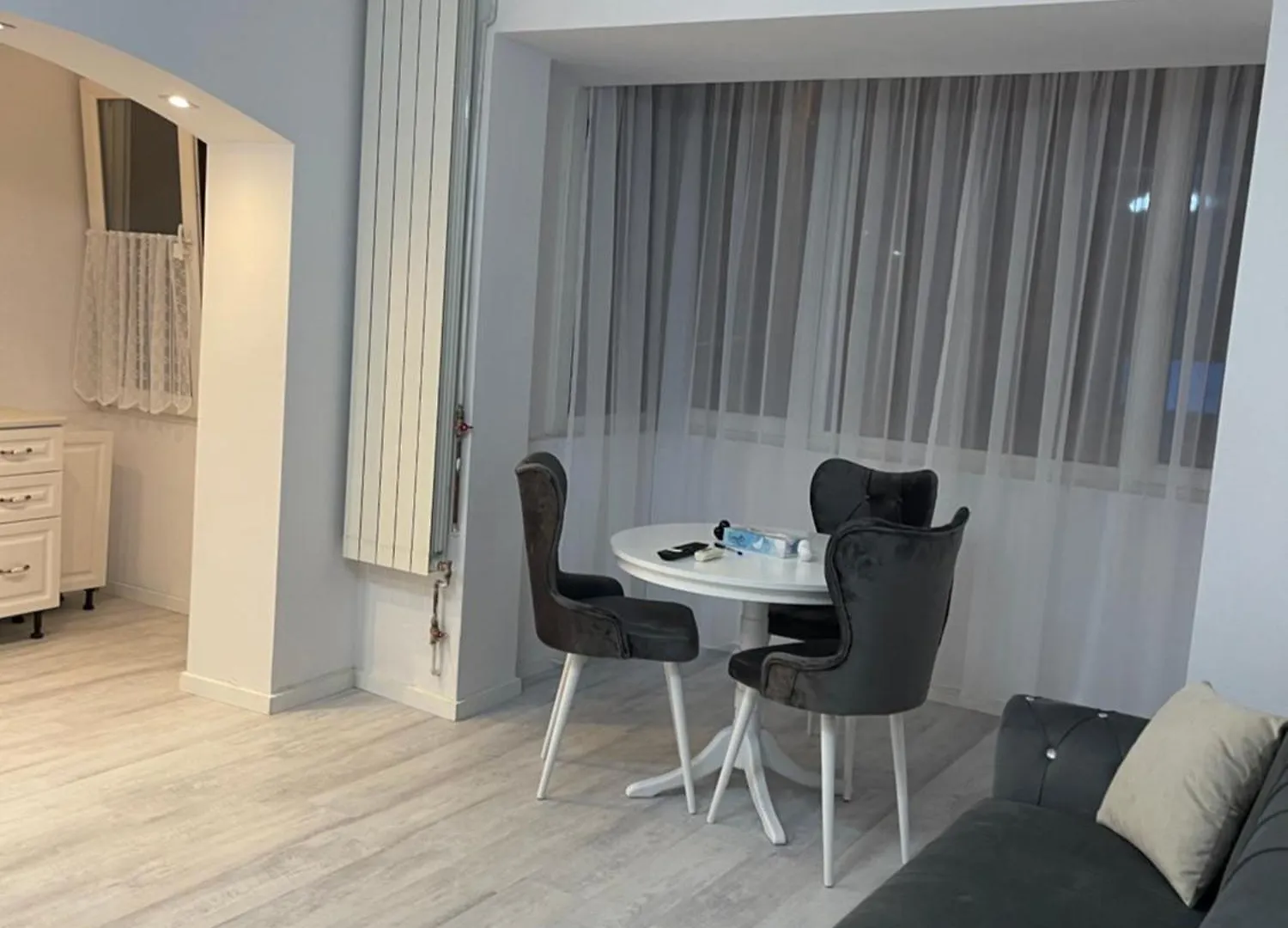 Apartament Piata Mihail Kogalniceanu Nr 8 Bucureşti